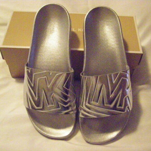 Michael Kors Gilmore Slides Metallic Silver MK Logo Women's Size 10 New In Box - Picture 14 of 15